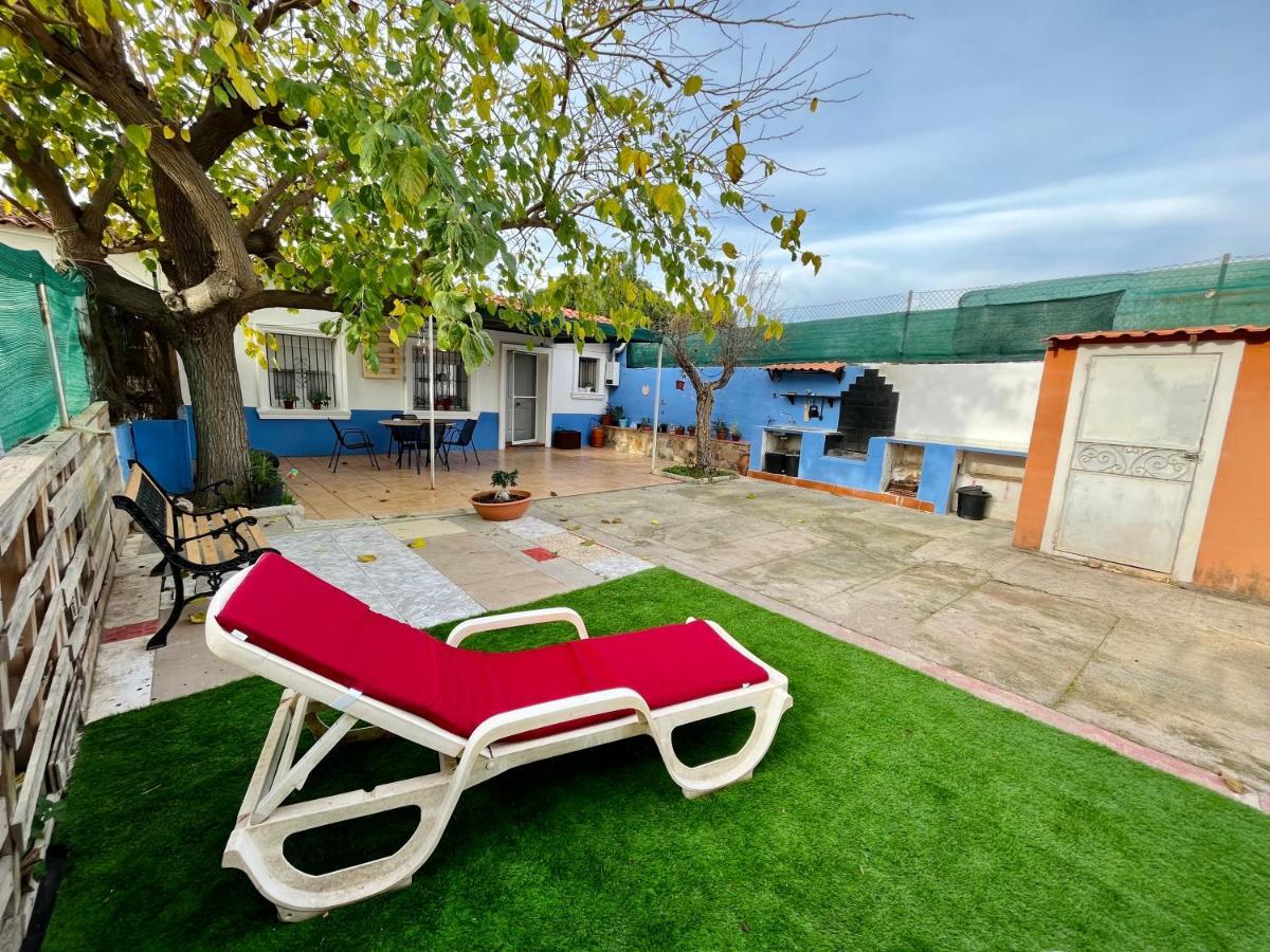 Estudio Adosado Acogedor Con Jardin, Barbacoa Y Parking Privado Alicante Bagian luar foto